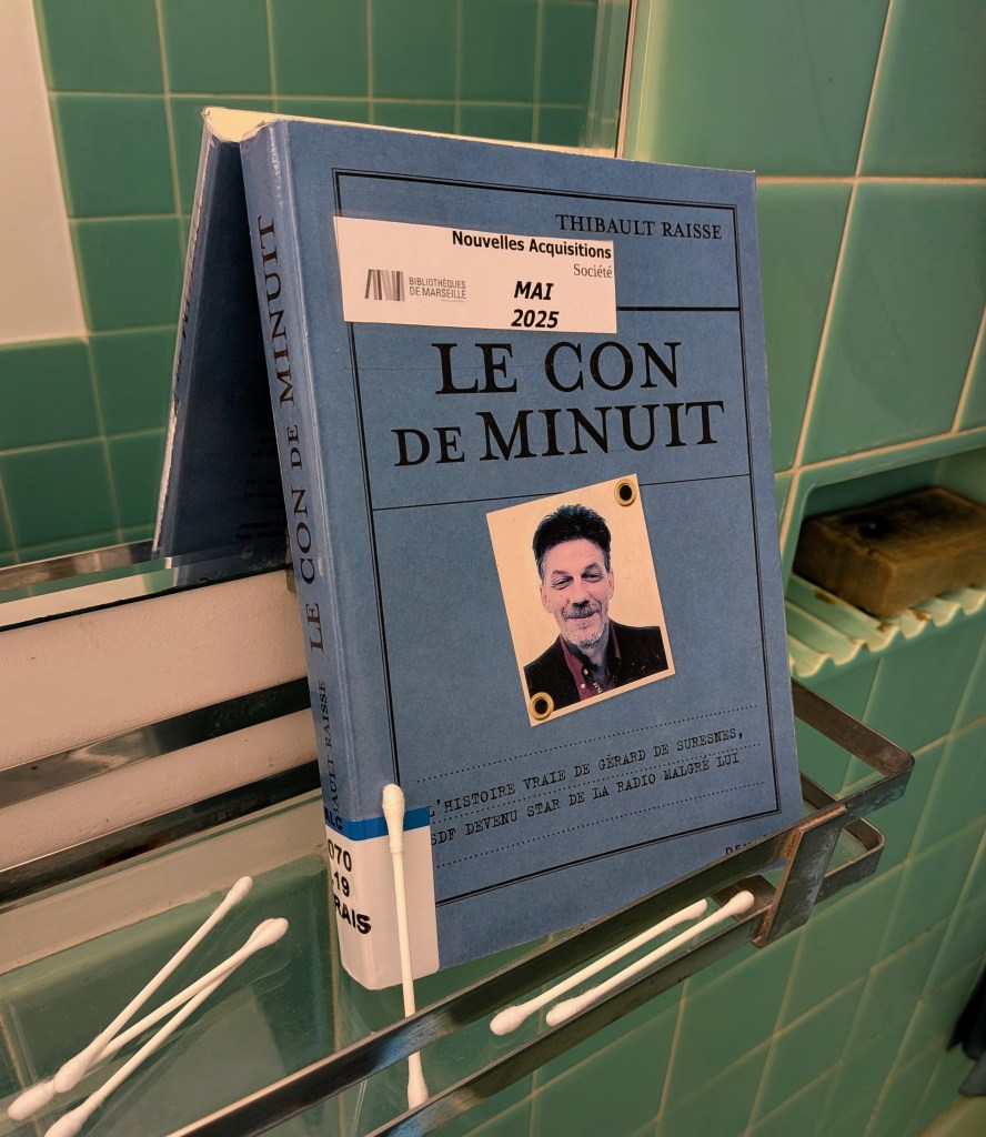 biographie Gérard de Suresnes, Gérard et Sandy, Les conseils de Gérard et Sandy, Alain le bègue, DJ Maxime, Stéphane l’alcoolo, Christine l’ex. de Gérard, Bruno du touring, les habituels, Phildar, Reego, Manu, Jean-Pierre Sauser
Vous en pensez quoi de Gérard et de toute cette histoire ? Après av
